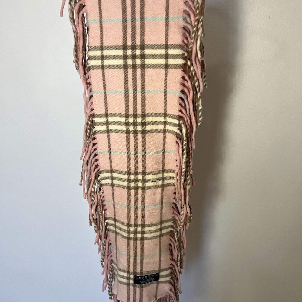 Burberry London Pink Cashmere Scarf – Made in England – Classic Check